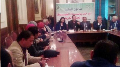 الوفد: تنظيم قافلة لزيارة أسر شهداء مسجد 