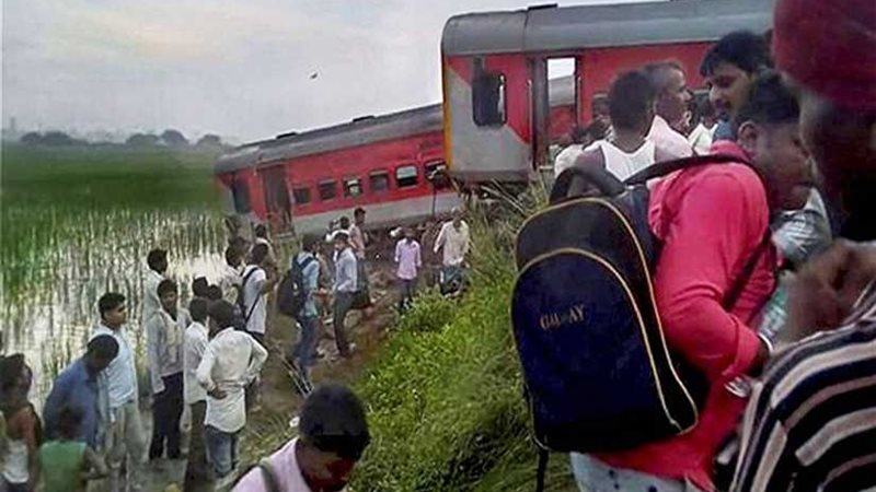 مقتل وإصابة 13 شخصًا