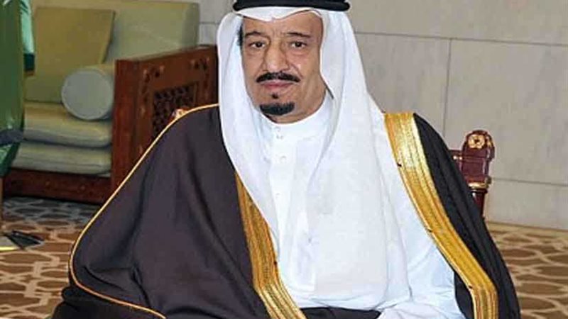 العاهل السعودي يعزي