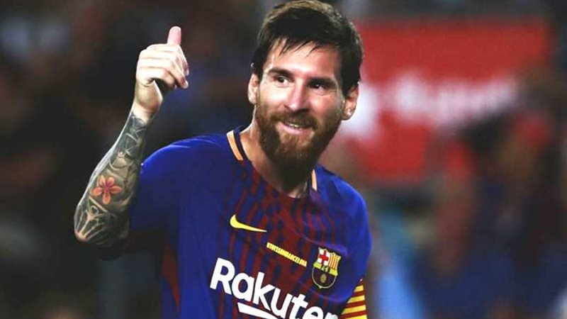 برشلونة يجدد التعاقد