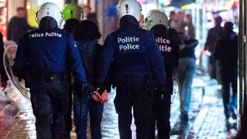 توقيف العشرات بعد