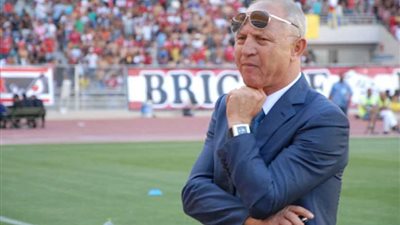 رئيس النجم الساحلي التونسي يقرر الاستقالة عقب أحداث شغب في مباراة الترجي