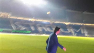 نيبوشا يعاين أرضية 