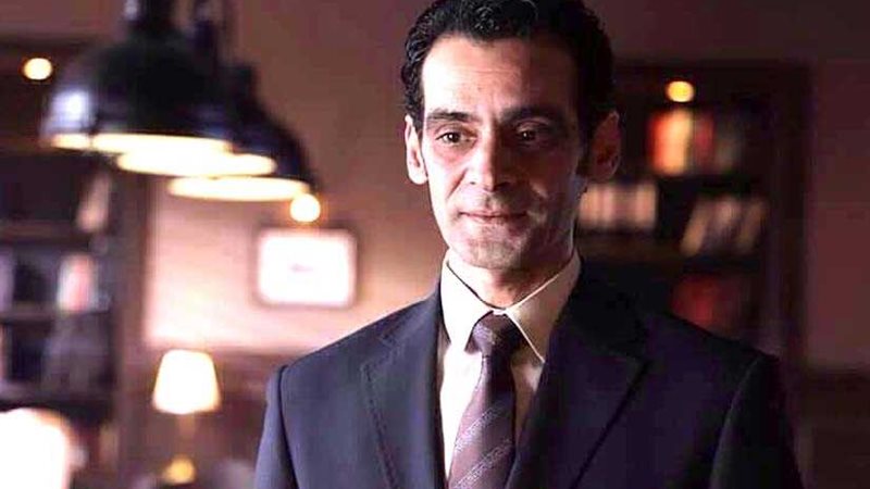 في 3 أعمال محمود