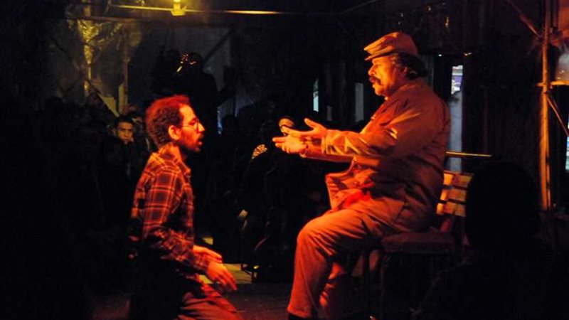 محمود صدقي: مسافر