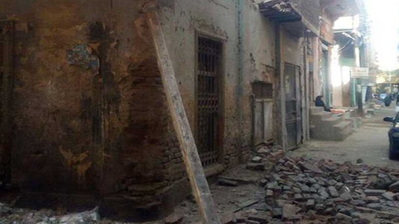 بالصور.. انهيار منزل