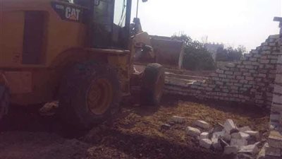 إزالة 53 حالة تعدٍ على الأرض الزراعية بمغاغة