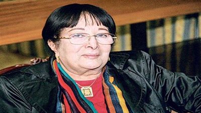 سميرة عبد العزيز في 