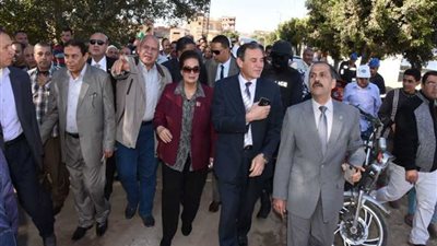 نادية والعشري يفتتحان محطة مياه جديدة بالرحمانية (صور)