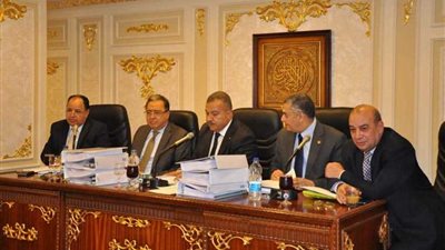 وزير الصحة يناقش مواد قانون التأمين الصحي الجديد بمجلس النواب