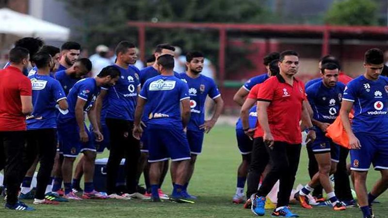 البدري يعقد محاضرة