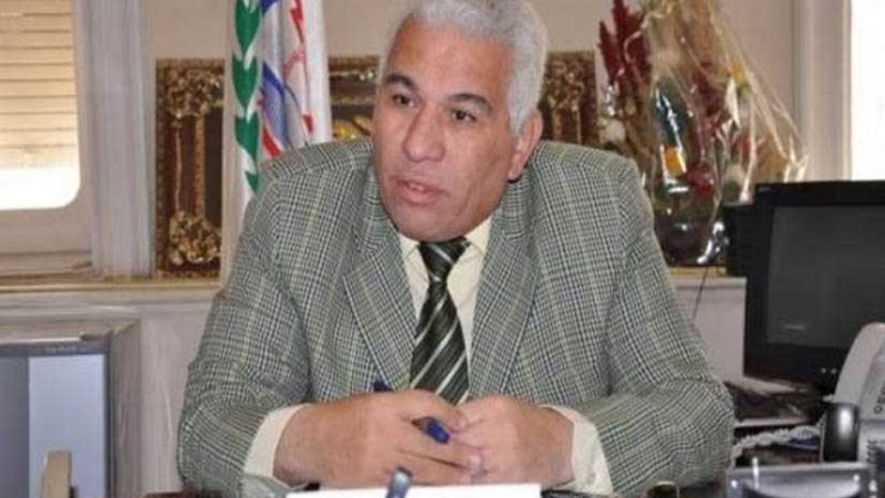 البحيرة الأولى على