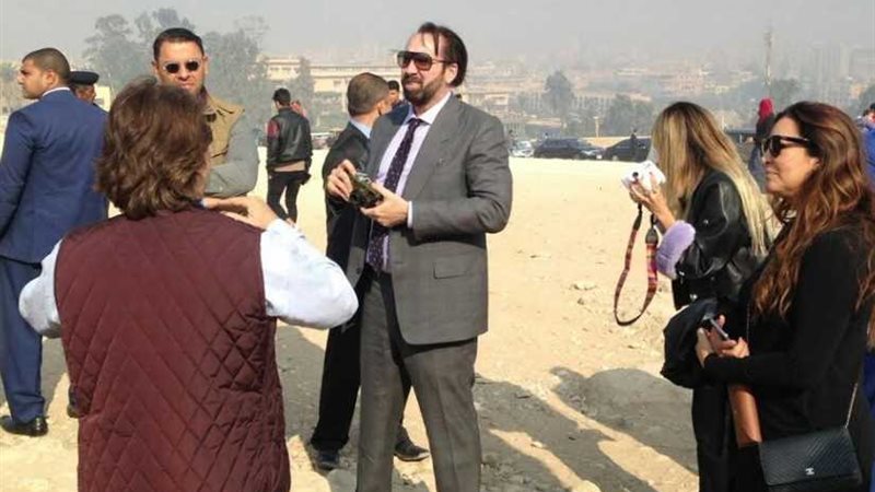 فنانون عالميون يزورون