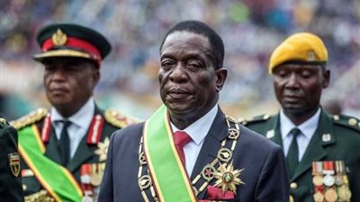 التايمز: رجال موجابي يجدون متسّعًا في العهد الجديد بزيمبابوي