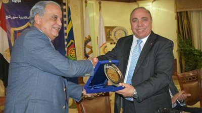 عبد الحميد خيرت: تفويض المصريين للسيسي لمحاربة الإرهاب حقق إنجازات واقعية (صور)