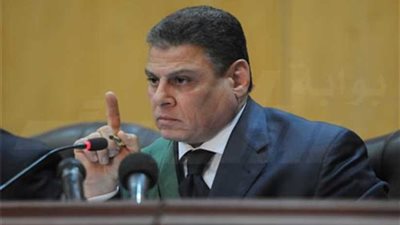 هواتف محمولة وأسطوانات بأحراز المتهمين بـ