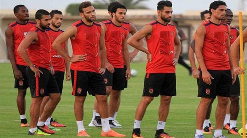 الخطيب يساند لاعبي