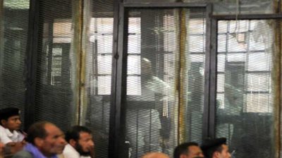 غدا.. الحكم في طعن متهمين في قضية اقتحام السجون