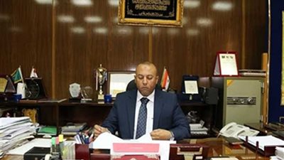 محافظ المنوفية يحيل 155 موظفًا للتحقيق