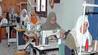 تمكين المرأة الفيومية من العمل