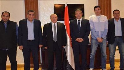 وزير الرياضة يكرم جهاد جريشة