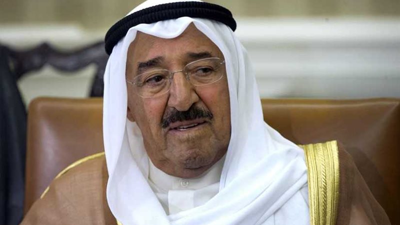 أمير الكويت يدعو