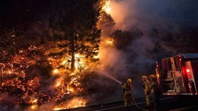 حرائق كاليفورنيا تشرد 200 ألف شخص
