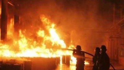 السيطرة على حريق هائل بمخزن أخشاب بسرياقوس في الخانكة