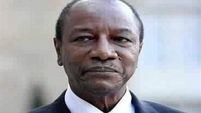 رئيس غينيا يطالب