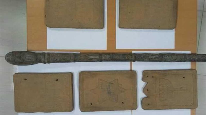 ضبط 102 قطعة أثرية