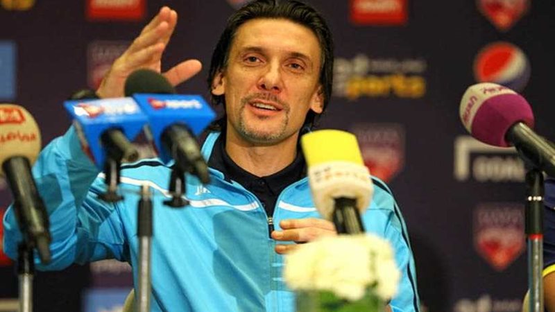 نيبوشا يحدد مع إدارة