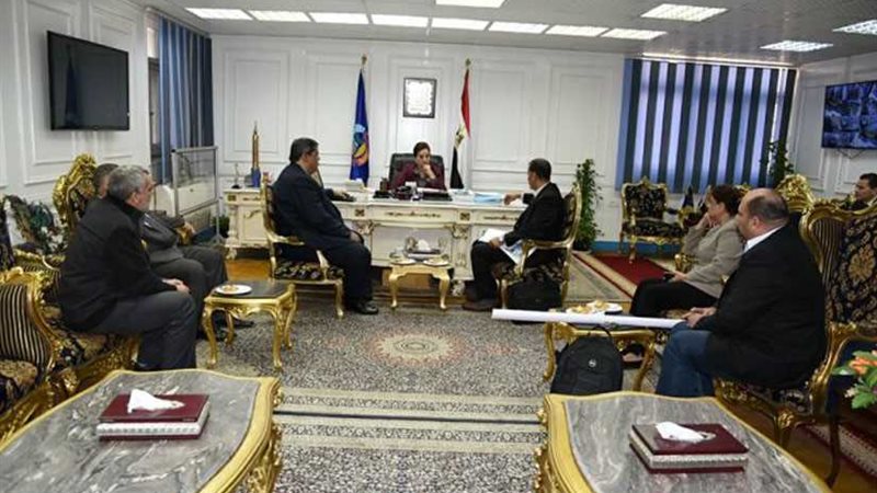 محافظ البحيرة تستقبل