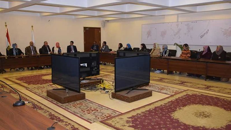 توزيع مساعدات لـ