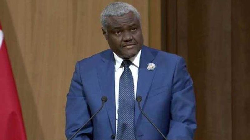 فكي  يحذر من تداعيات