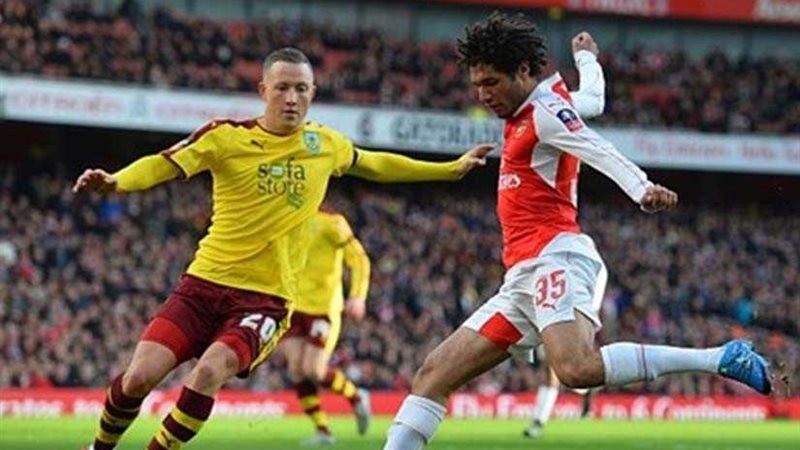 أرسنال ينتزع التعادل