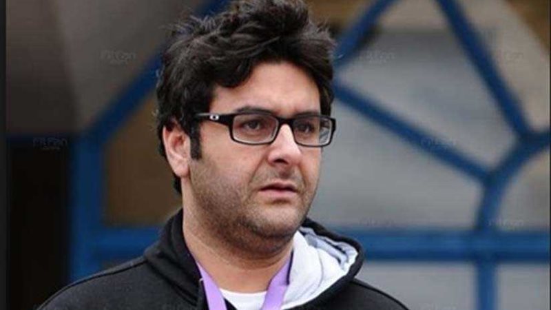 وليد منصور ينفي تواجد