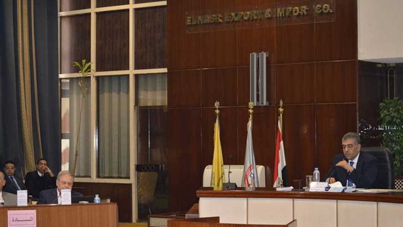 القابضة للتأمين تعطي