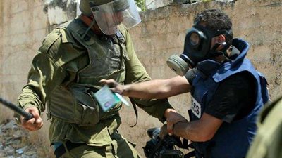 الاحتلال يحتجز مصورا صحفيا في بيت لحم