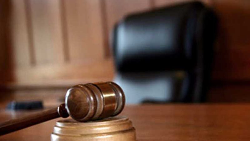 ١٢ دعوى لإيقاف قرار