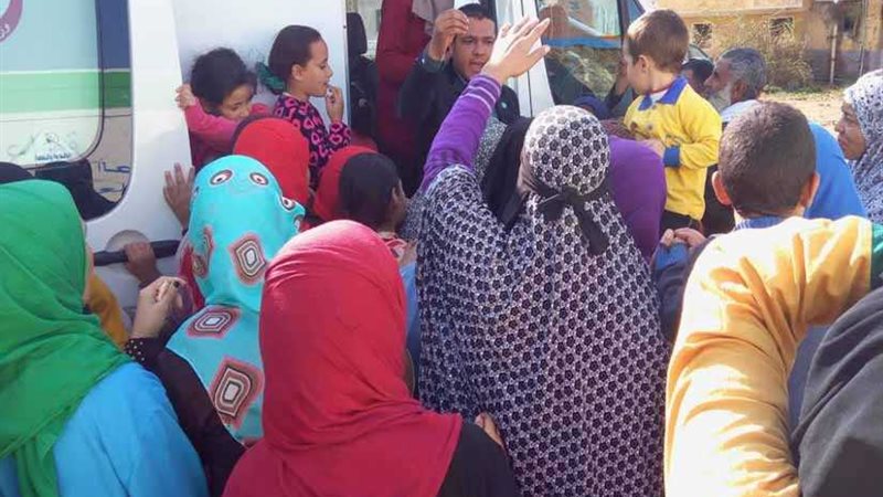 قافلة طبية وغذائية