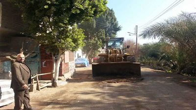 إزالة 26 مطبا عشوائيا ورفع 40 طن مخلفات بعون الله بالقوصية