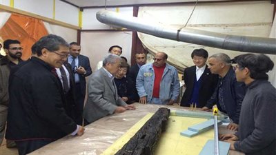 رئيس مجلس الشيوخ الياباني يزور مشروع ترميم مركب خوفو