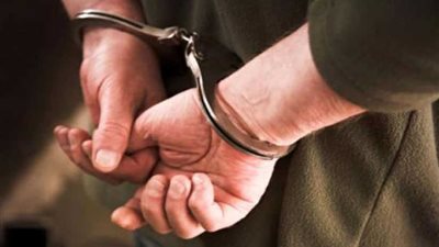 موظف يتهم أمين شرطة بنشر صورة زوجته على 