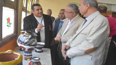 افتتاح معرض منتجات طالبات المدرسة الثانوية الصناعية بأبوقرقاص