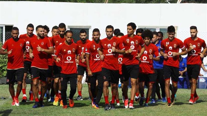 الأهلى يخوض مرانه