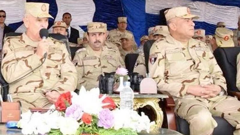 رئيس الأركان يشهد