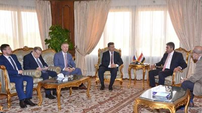 مصر وروسيا توقعان بروتوكولا لاستئناف الرحلات الجوية بين البلدين