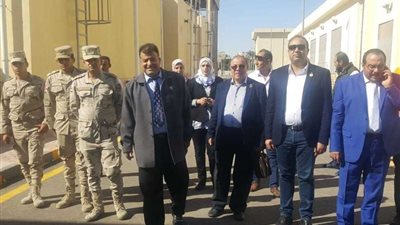 وكيل إسكان النواب يتفقد محطة تحلية المياه بالغردقة (صور)
