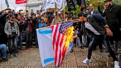 ضجيج ..العالم بوجه ترامب