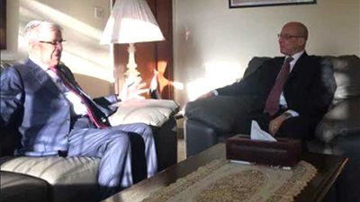 وزير الخارجية الباكستاني يزور مقر السفارة المصرية في إسلام آباد